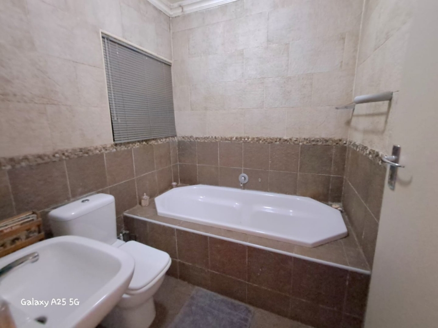 3 Bedroom Property for Sale in Vaalpark Free State